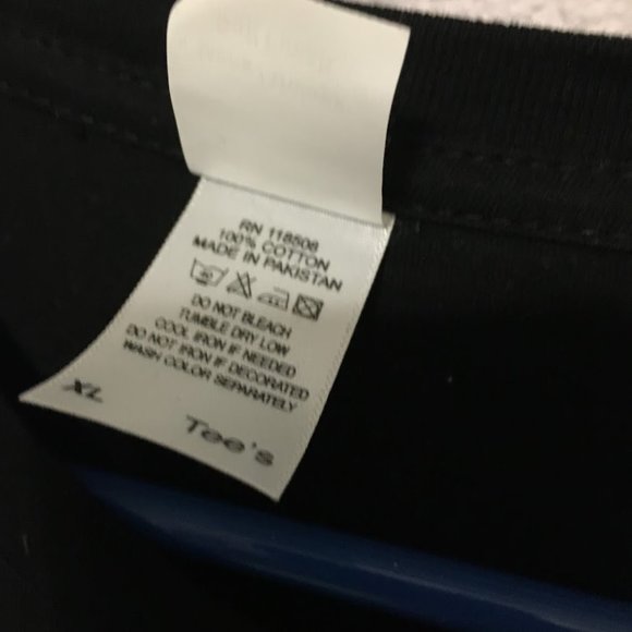 Ask me about my T-Rex graffic Tee - Picture 2 of 4